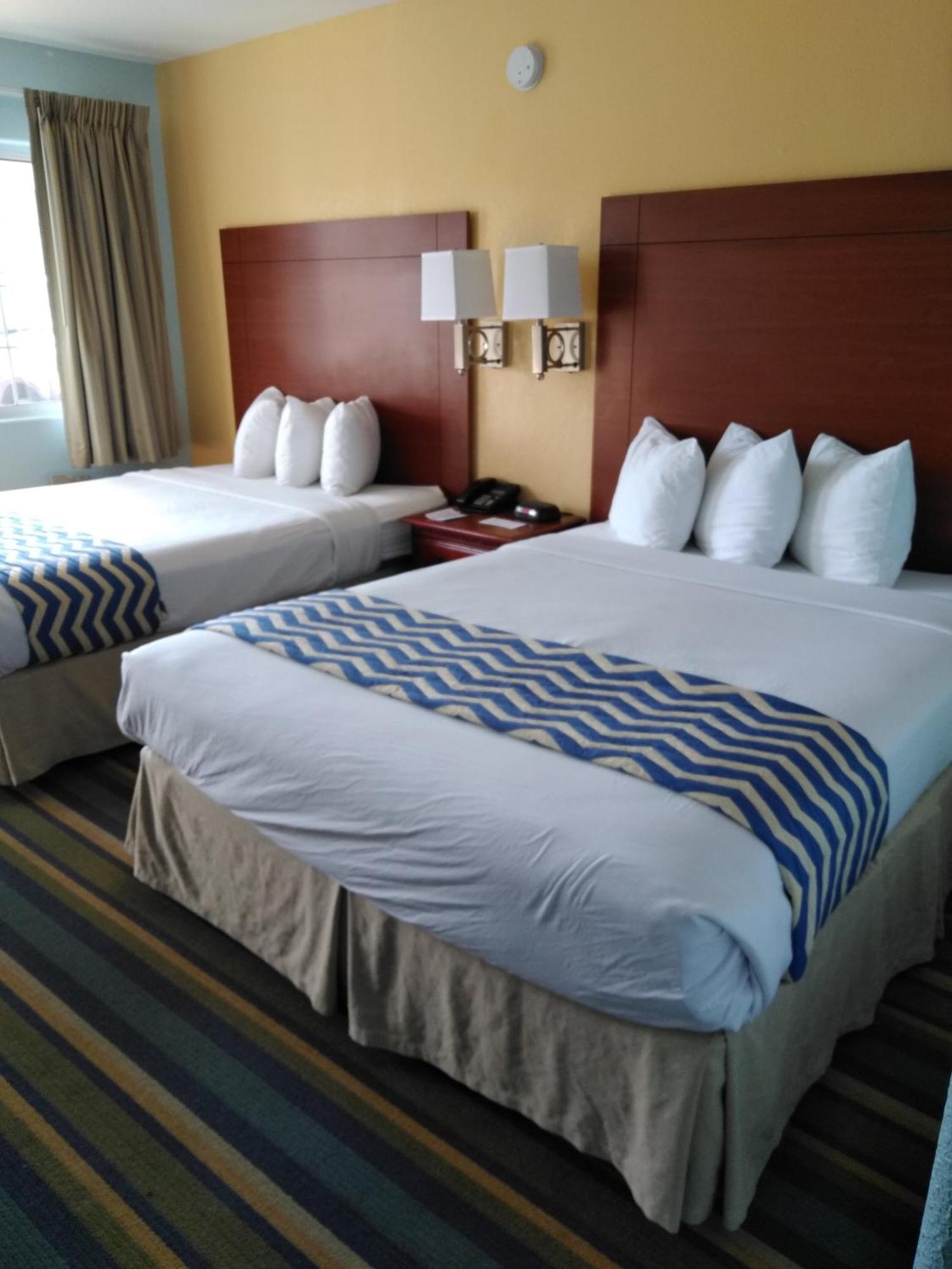 ทราเวลลอดจ์ บาย วินด์แฮม บิชอป Hotel ภายนอก รูปภาพ